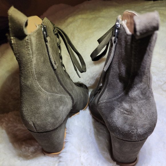 Sasha Peep Toe Bootie - Picture 2 of 3